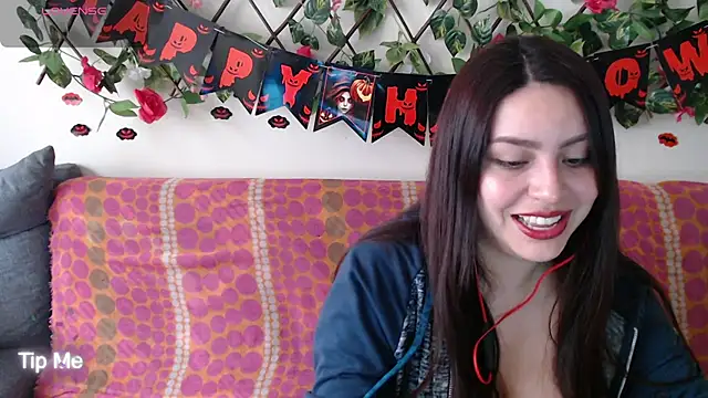 Jack Emily1 online show from 10/28/25, 04:42