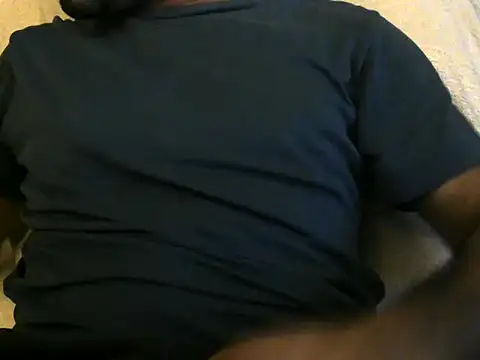 Snapshot of frankpeterson4646 chatting on 11/02/25, 01:19 frankpeterson4646 online show from 11/02/25, 01:19