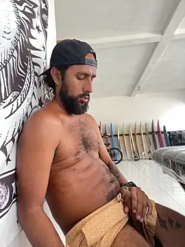 PuroMosh19 online show from 11/14/25, 08:18