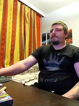 Snapshot of luttlejoe chatting on 12/21/24, 06:44 luttlejoe online show from 12/21/24, 06:44