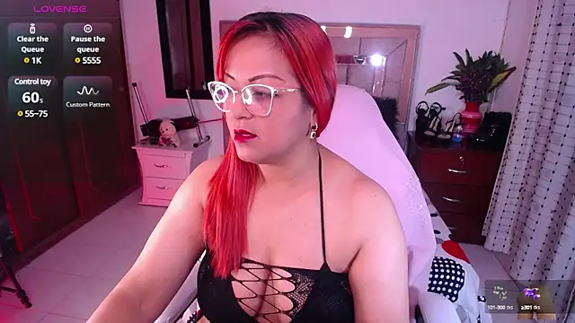 salomecastro  online show from 03/07/25, 03:08