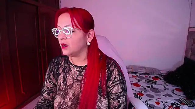 salomecastro  online show from 09/13/25, 01:49