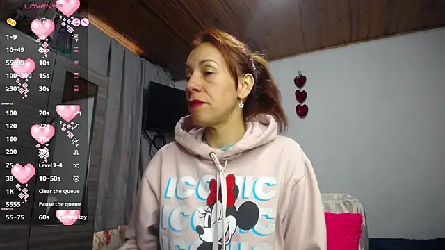 Snapshot of cristin_doll_ chatting on 03/13/25, 04:56 cristin doll online show from 03/13/25, 04:56