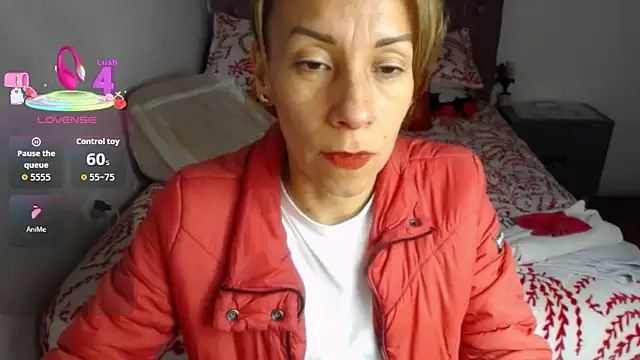 Snapshot of cristin_doll_ chatting on 09/08/25, 04:28 cristin doll online show from 09/08/25, 04:28