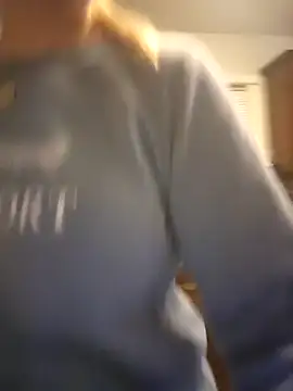 Snapshot of HollyTattoo chatting on 12/22/24, 12:16 HollyTattoo online show from 12/22/24, 12:16