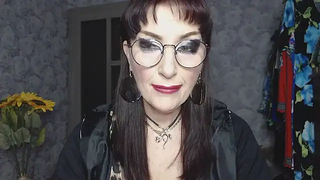 Aziza1 online show from 04/18/26, 07:58