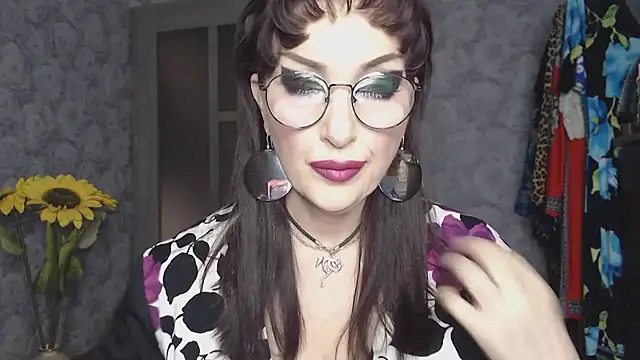 Aziza1 online show from 04/21/26, 02:56