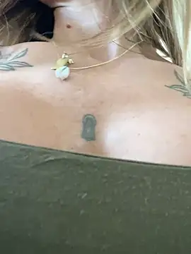 Etwas neugierig online show from 03/05/25, 03:07