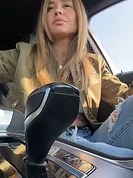 Etwas neugierig online show from 03/07/25, 10:45