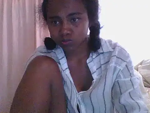 Snapshot of Hamie_sexy chatting on 09/09/25, 06:46 Hamie sexy online show from 09/09/25, 06:46