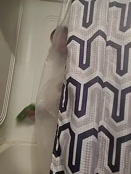 Snapshot of MaddyC6992 chatting on 04/05/26, 04:31 MaddyC6992 online show from 04/05/26, 04:31