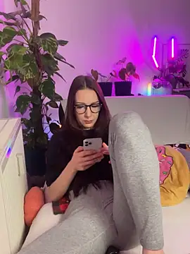 Trixie-Tainted online show from 01/08/25, 09:42