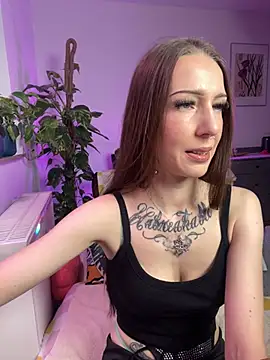 Trixie-Tainted online show from 01/14/25, 02:53