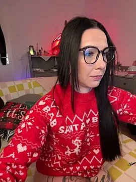 Trixie-Tainted online show from 12/15/25, 04:22