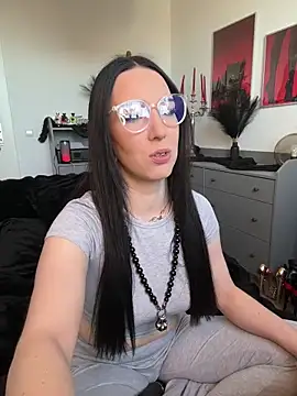 Trixie-Tainted online show from 03/02/26, 02:46