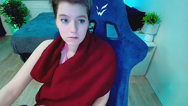 CranberryHot online show from 12/02/25, 08:19