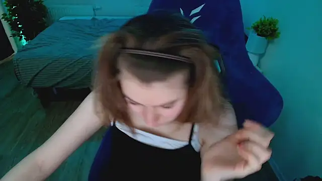 CranberryHot online show from 04/23/26, 06:47