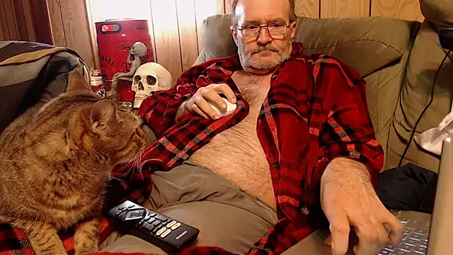 snickers1 online show from 11/12/25, 05:08