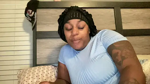 Creamesensation online show from 10/26/25, 11:49