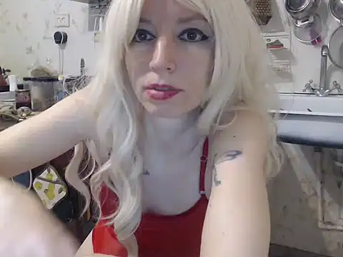 mimimi28 online show from 12/03/24, 11:55