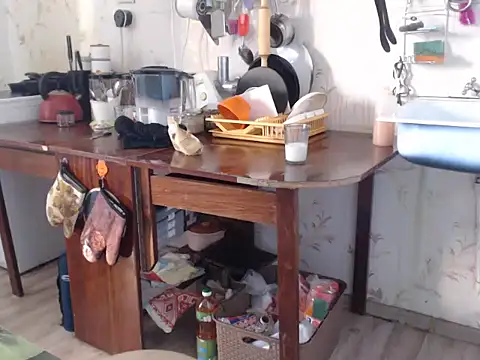 mimimi28 online show from 12/30/24, 07:48