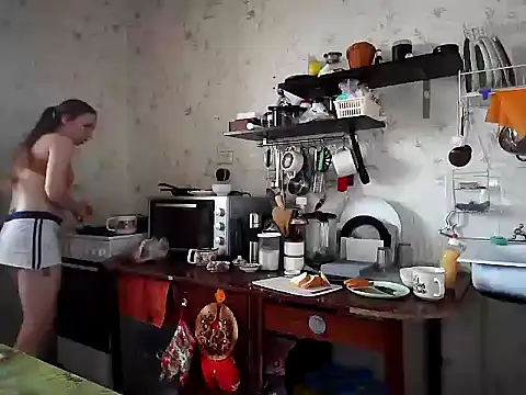 mimimi28 online show from 02/08/26, 07:56