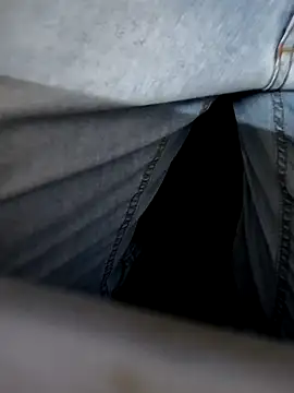 Leo Big online show from 04/06/26, 04:30