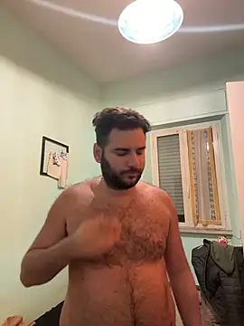 Snapshot of andrea92roma chatting on 11/07/25, 10:43 andrea92roma online show from 11/07/25, 10:43