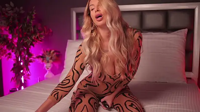 Snapshot of Rachel_Quinn_ chatting on 01/29/25, 04:58 Rachel Quinn online show from 01/29/25, 04:58