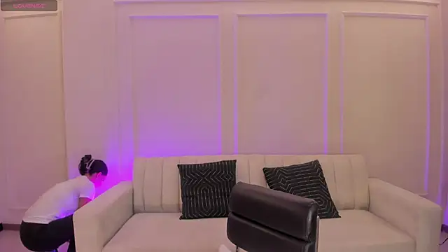 MorganHicks online show from 03/13/26, 07:31