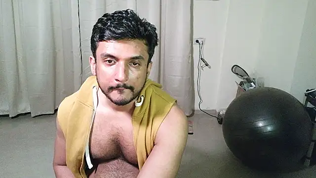 Snapshot of daringcutie chatting on 07/31/26, 06:40 daringcutie online show from 07/31/26, 06:40