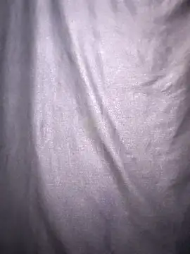 Snapshot of Robika-bika chatting on 12/18/25, 02:45 Robika-bika online show from 12/18/25, 02:45