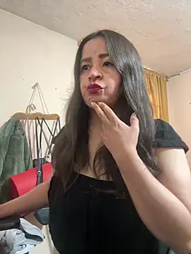 latinfemale online show from 10/14/25, 08:20