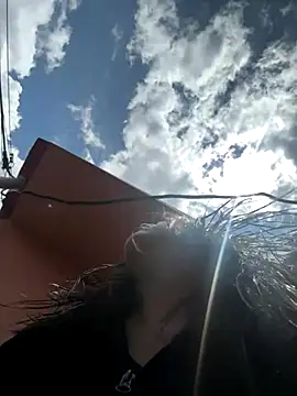 latinfemale online show from 10/16/25, 04:52