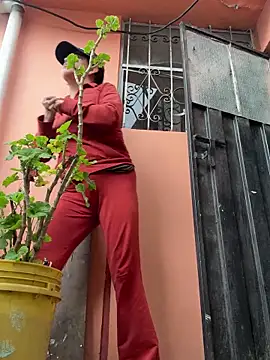 latinfemale online show from 11/11/25, 05:57