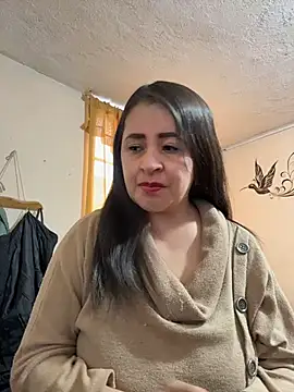Snapshot of latinfemale chatting on 06/08/26, 09:48 latinfemale online show from 06/08/26, 09:48