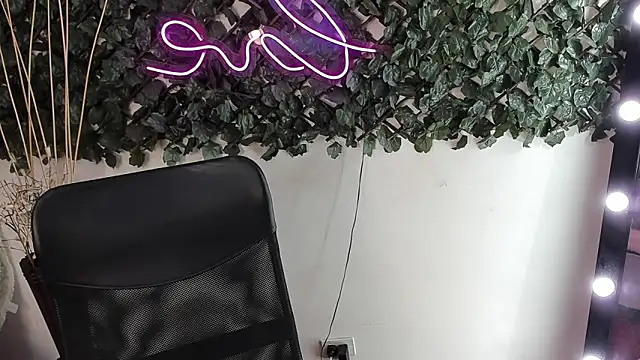 DestinyHills online show from 09/27/25, 12:21