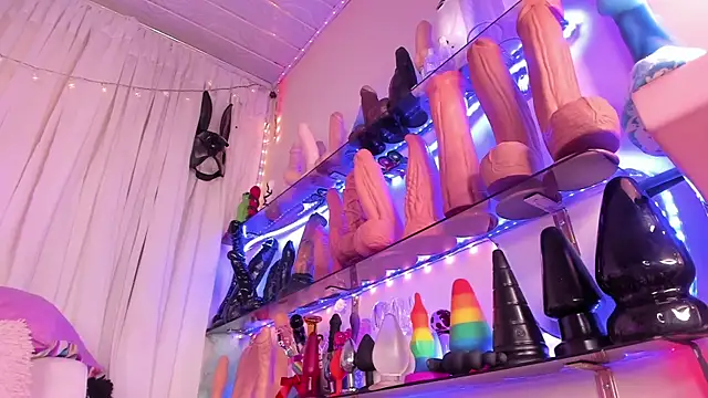 christymilkk online show from 12/29/24, 02:06