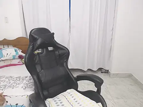 yeslluisa online show from 11/27/25, 11:23