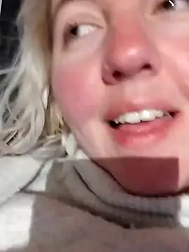 Snapshot of Mllesha74000 chatting on 12/29/24, 06:49 Mllesha74000 online show from 12/29/24, 06:49