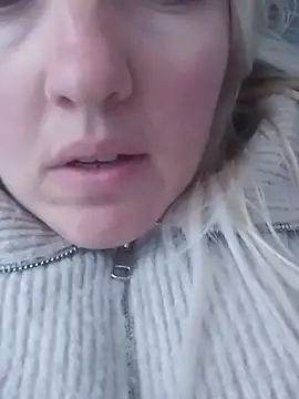 Snapshot of Mllesha74000 chatting on 03/20/25, 01:04 Mllesha74000 online show from 03/20/25, 01:04