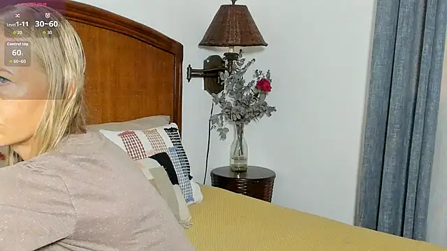 Christine 35 online show from 03/27/26, 12:38