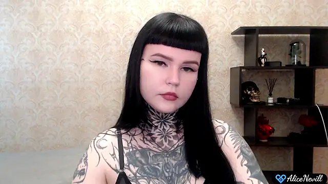 Snapshot of alicenevill chatting on 07/01/26, 01:13 alicenevill online show from 07/01/26, 01:13