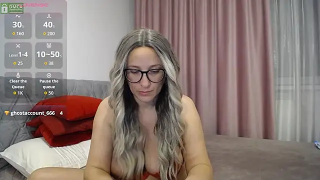 Snapshot of Aphrodite_S32 chatting on 10/04/25, 03:26 Aphrodite S32 online show from 10/04/25, 03:26