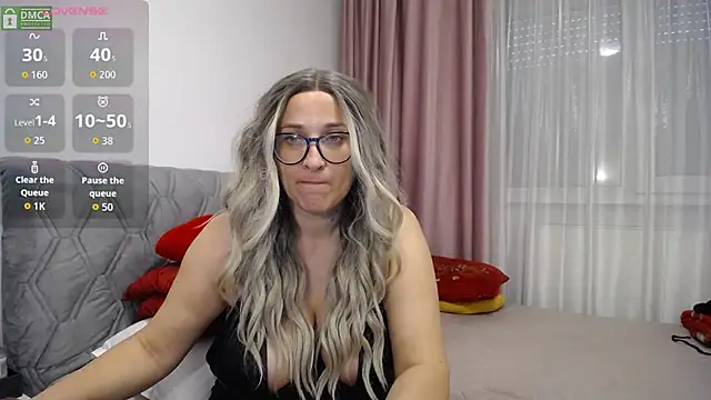 Snapshot of Aphrodite_S32 chatting on 11/17/25, 08:20 Aphrodite S32 online show from 11/17/25, 08:20