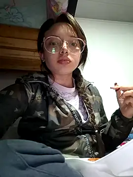 linda-schmidt online show from 11/12/25, 02:01