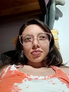 linda-schmidt online show from 04/24/26, 03:31