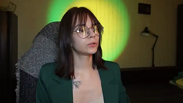 alyssa sweet online show from 03/21/25, 02:07