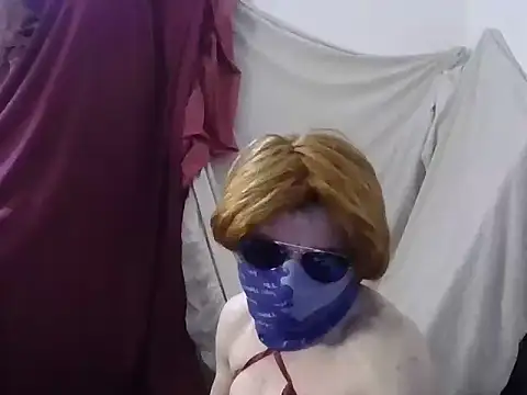 CeDelicja online show from 10/31/25, 09:27