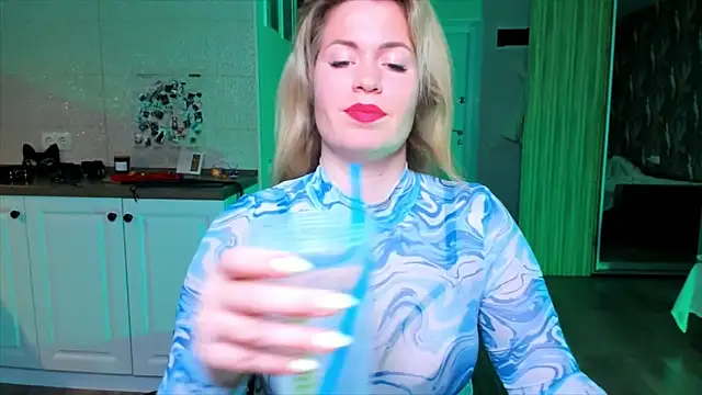 HotTiffani online show from 03/02/26, 03:08